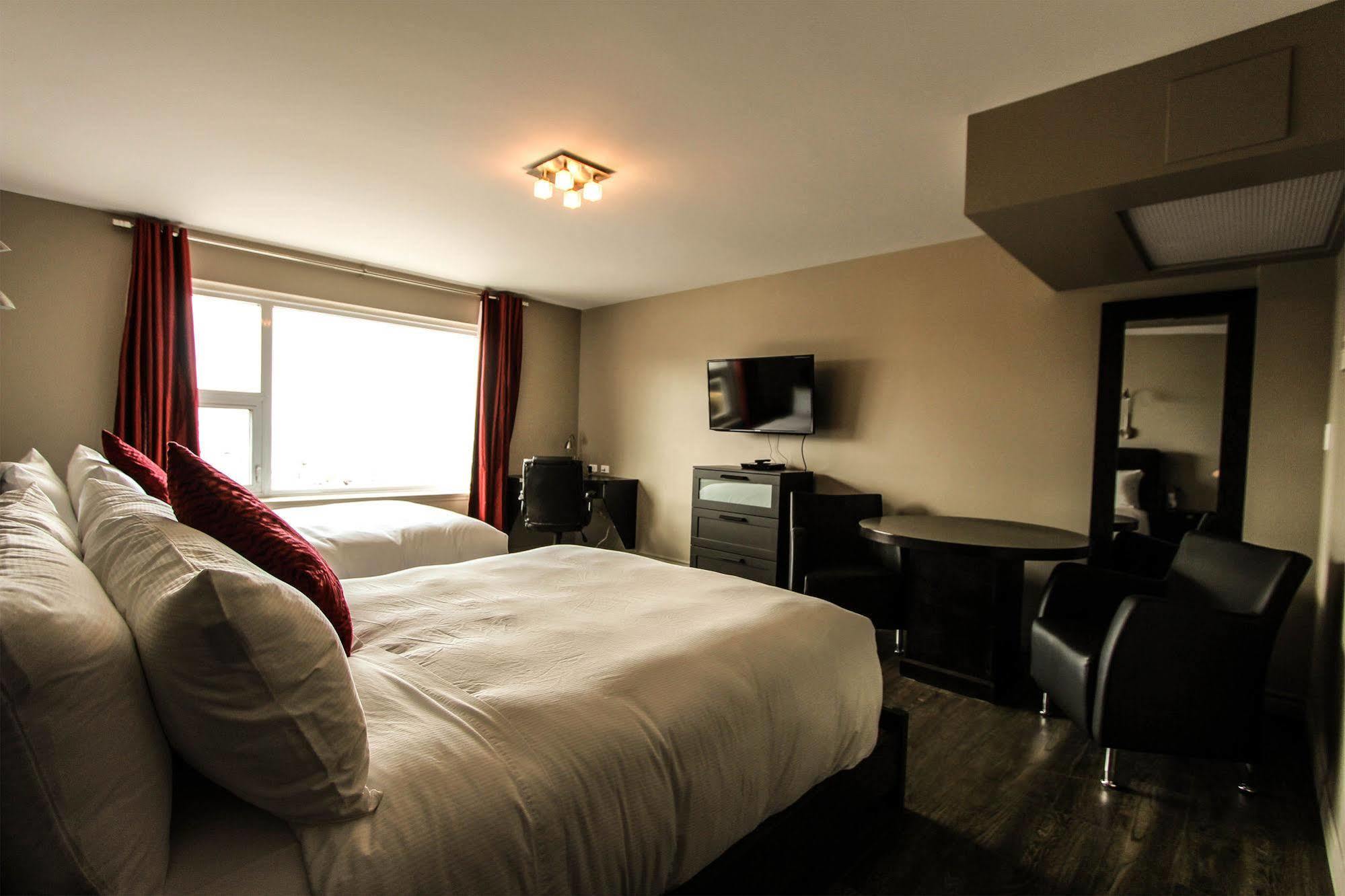 Hotel Saint-Germain ริมัวสกี ภายนอก รูปภาพ